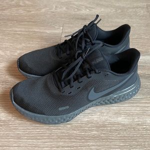 Nike Revolution Men’s Running Sneakers
